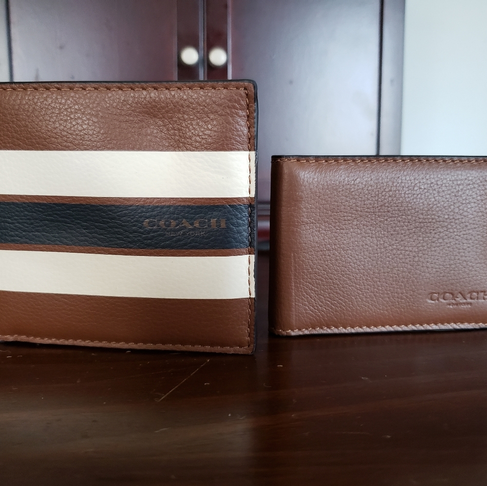 Coach Collegiate tri fold wallet
